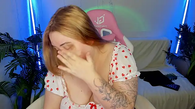 Akemi BBW online show from 01-27-25, 07:45