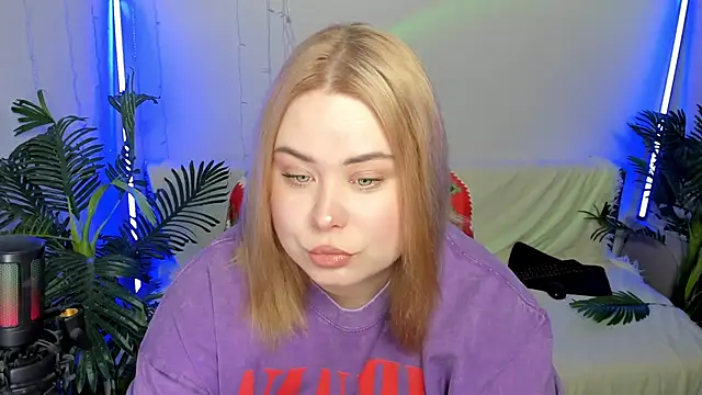 Akemi BBW online show from 02-11-25, 06:33