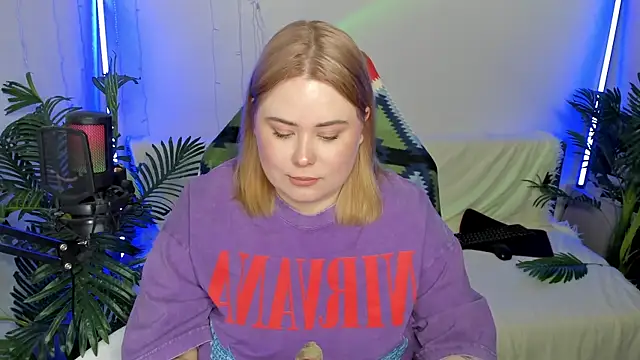 Akemi BBW online show from 02-11-25, 09:35