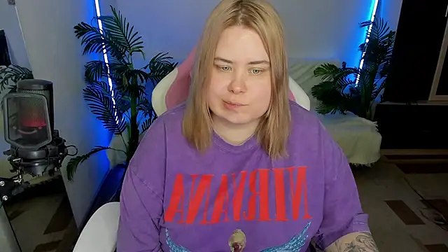 Akemi BBW online show from 02-16-25, 09:38