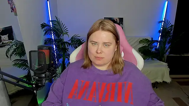 Akemi BBW online show from 02-17-25, 09:41