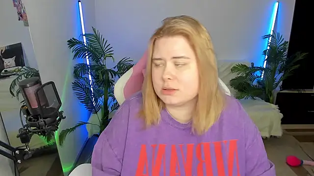 Akemi BBW online show from 02-19-25, 09:36