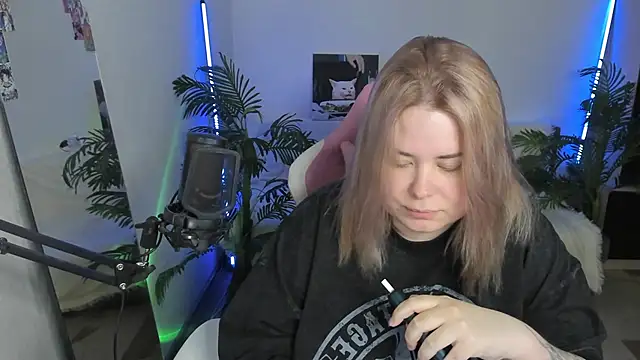 Akemi BBW online show from 02-28-25, 10:39