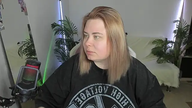 Akemi BBW online show from 03-01-25, 05:49