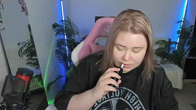 Akemi BBW online show from 03-01-25, 08:53