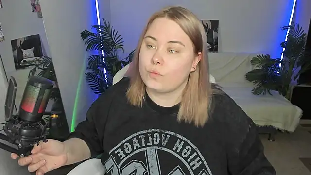 Akemi BBW online show from 03-04-25, 06:07