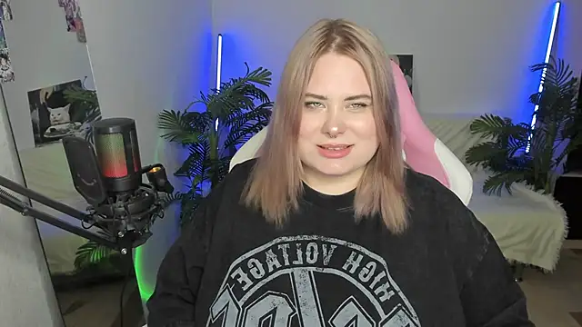 Akemi BBW online show from 03-06-25, 10:04