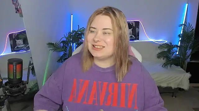 Akemi BBW online show from 03-08-25, 07:20