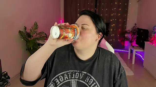 Akemi BBW online show from 09-19-25, 05:46