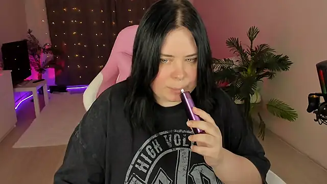 Akemi BBW online show from 10-06-25, 04:37