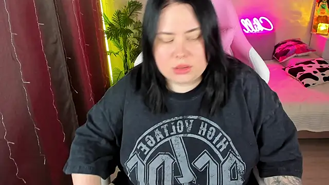 Akemi BBW online show from 11-06-25, 04:41