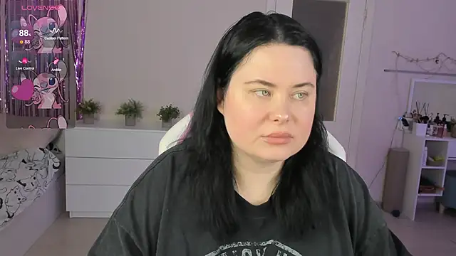 Snapshot of Akemi_BBW chatting on 06-10-26, 10:25 Akemi BBW online show from 06-10-26, 10:25
