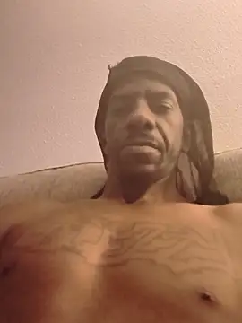 Snapshot of icyMike43 chatting on 02-12-26, 07:36 icyMike43 online show from 02-12-26, 07:36