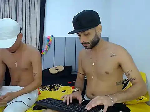 Evilboy555 online show from 11-23-25, 03:23