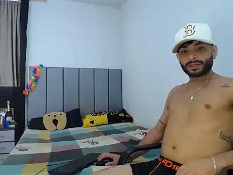 Evilboy555 online show from 11-24-25, 02:28