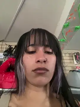 monserrat towers online show from 03-06-26, 03:52