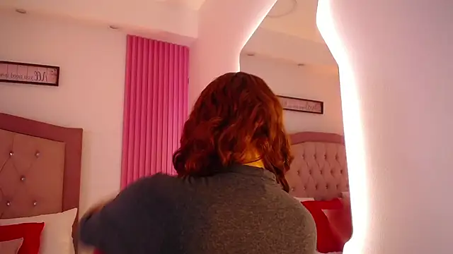 Snapshot of Katy_Van chatting on 02-24-26, 05:05 Katy Van online show from 02-24-26, 05:05