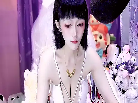 Snapshot of kumamon- chatting on 12-15-25, 02:32 kumamon- online show from 12-15-25, 02:32