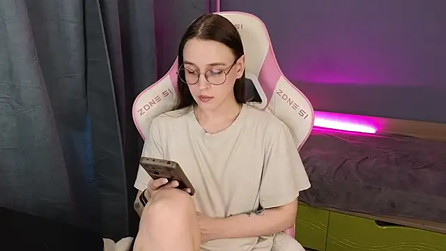 Snapshot of Sweet_frosti chatting on 06-25-26, 03:17 Sweet frosti online show from 06-25-26, 03:17