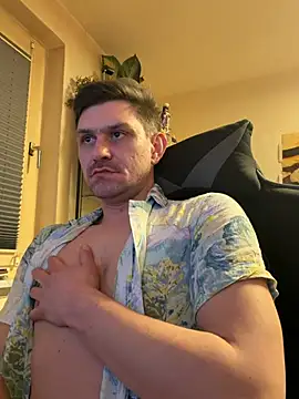 Snapshot of Shaiiboy chatting on 03-02-26, 05:08 Shaiiboy online show from 03-02-26, 05:08