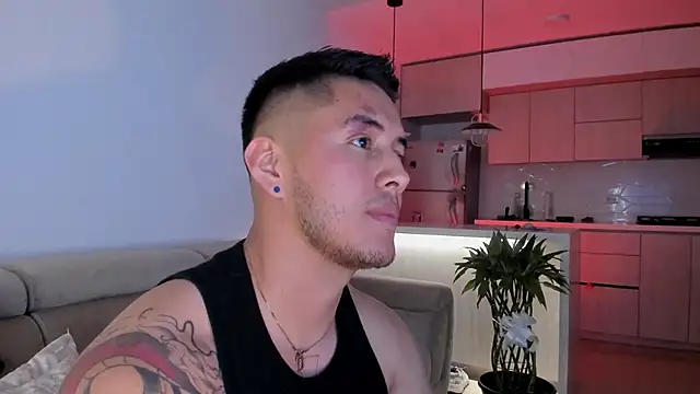 Snapshot of Chriskyle_ chatting on 01-29-25, 10:05 Chriskyle online show from 01-29-25, 10:05