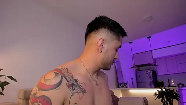 Snapshot of Chriskyle_ chatting on 03-20-25, 10:40 Chriskyle online show from 03-20-25, 10:40