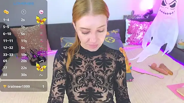 Snapshot of AlexaStoun chatting on 10-29-25, 10:06 AlexaStoun online show from 10-29-25, 10:06