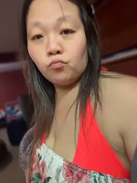 Snapshot of asianmama888 chatting on 05-30-26, 01:35 asianmama888 online show from 05-30-26, 01:35