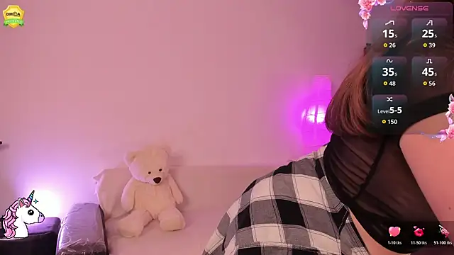 EvaUniporn online show from 11-29-25, 03:15