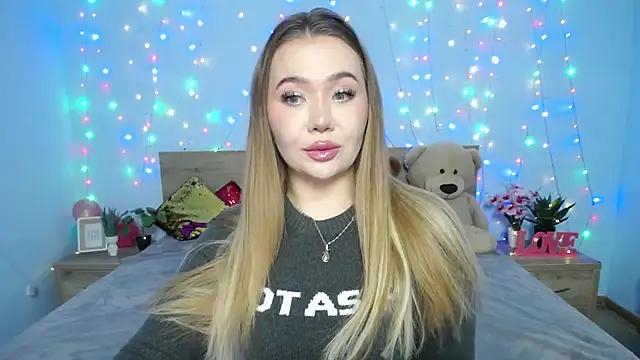 Snapshot of StacyYellig chatting on 01-26-25, 02:35 StacyYellig online show from 01-26-25, 02:35