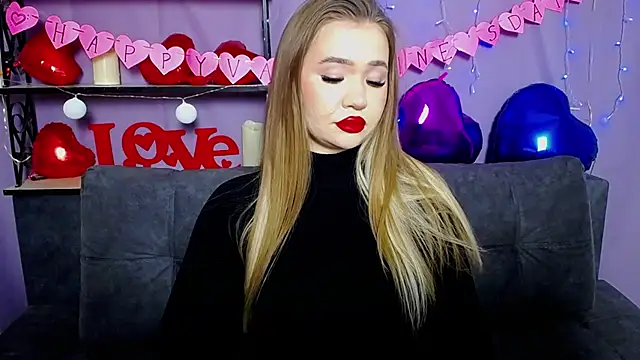 Snapshot of StacyYellig chatting on 02-14-25, 06:23 StacyYellig online show from 02-14-25, 06:23