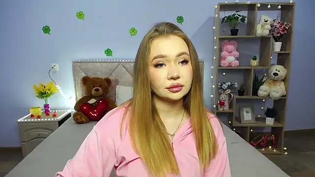 Snapshot of StacyYellig chatting on 03-15-25, 08:32 StacyYellig online show from 03-15-25, 08:32