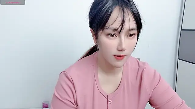 Snapshot of LIsha--170 chatting on 04-09-26, 06:02 LIsha--170 online show from 04-09-26, 06:02