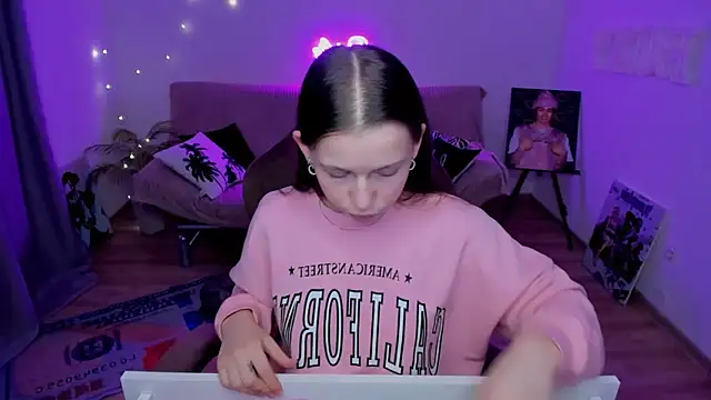 HelloRoxy online show from 02-21-26, 12:22