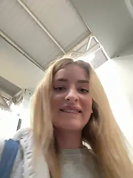 EvieEvans online show from 02-19-25, 03:49