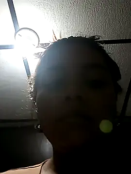 stefanie010 online show from 12-22-25, 10:12