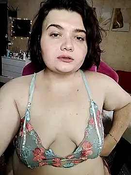 Snapshot of DenisHailey chatting on 09-20-25, 01:34 DenisHailey online show from 09-20-25, 01:34