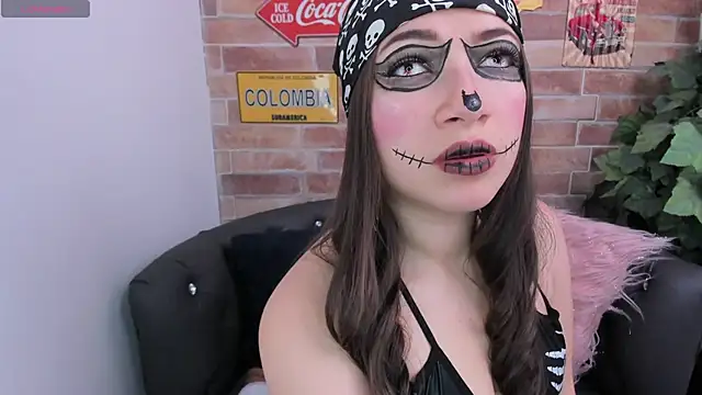 miss  pamela online show from 10-31-25, 11:33