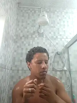 Snapshot of Nicolaskribeiro chatting on 10-12-25, 01:10 Nicolaskribeiro online show from 10-12-25, 01:10