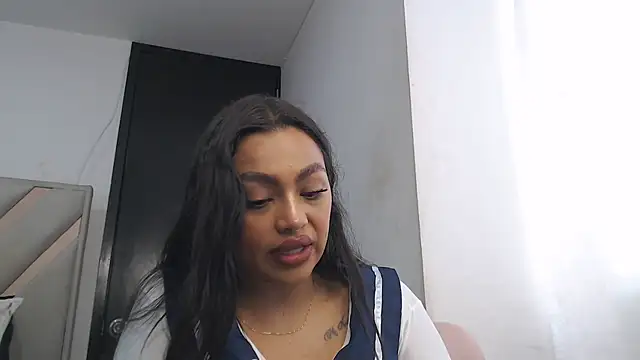 fairylatin222 online show from 10-31-25, 12:28