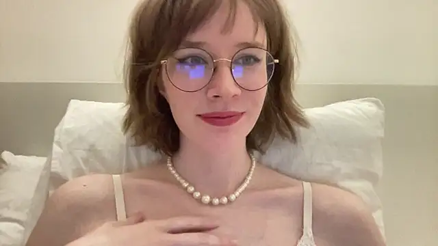 Snapshot of ms_christiana chatting on 05-14-26, 08:15 ms christiana online show from 05-14-26, 08:15