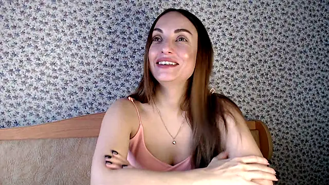 Snapshot of Tinadream20 chatting on 11-08-25, 09:53 Tinadream20 online show from 11-08-25, 09:53