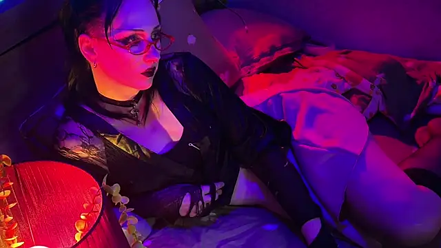 Snapshot of Rory_Pink chatting on 05-16-26, 03:25 Rory Pink online show from 05-16-26, 03:25