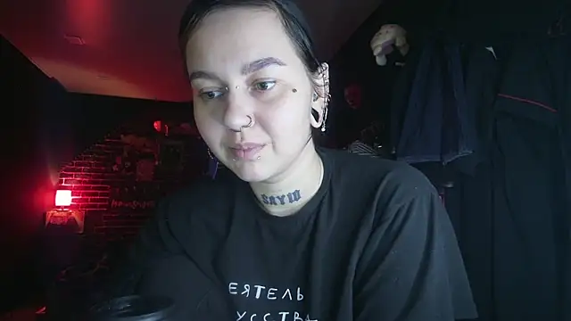 Snapshot of MoorderxDoll chatting on 12-06-24, 12:56 MoorderxDoll online show from 12-06-24, 12:56