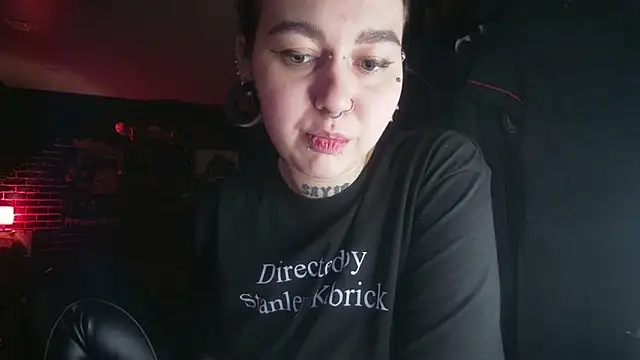 Snapshot of MoorderxDoll chatting on 02-09-25, 09:39 MoorderxDoll online show from 02-09-25, 09:39