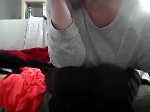 Snapshot of DragoneSFR chatting on 03-19-25, 08:01 DragoneSFR online show from 03-19-25, 08:01