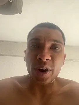 Aaronblack1  online show from 04-17-26, 06:11