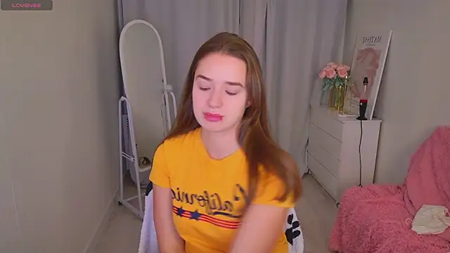 LovelyJessie online show from 01-10-26, 01:46