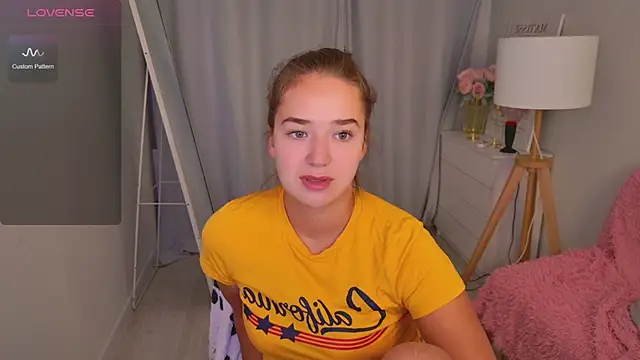 Snapshot of LovelyJessie chatting on 04-24-26, 01:46 LovelyJessie online show from 04-24-26, 01:46