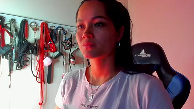 Snapshot of scarlet-kennedy98 chatting on 04-20-26, 08:32 scarlet-kennedy98 online show from 04-20-26, 08:32